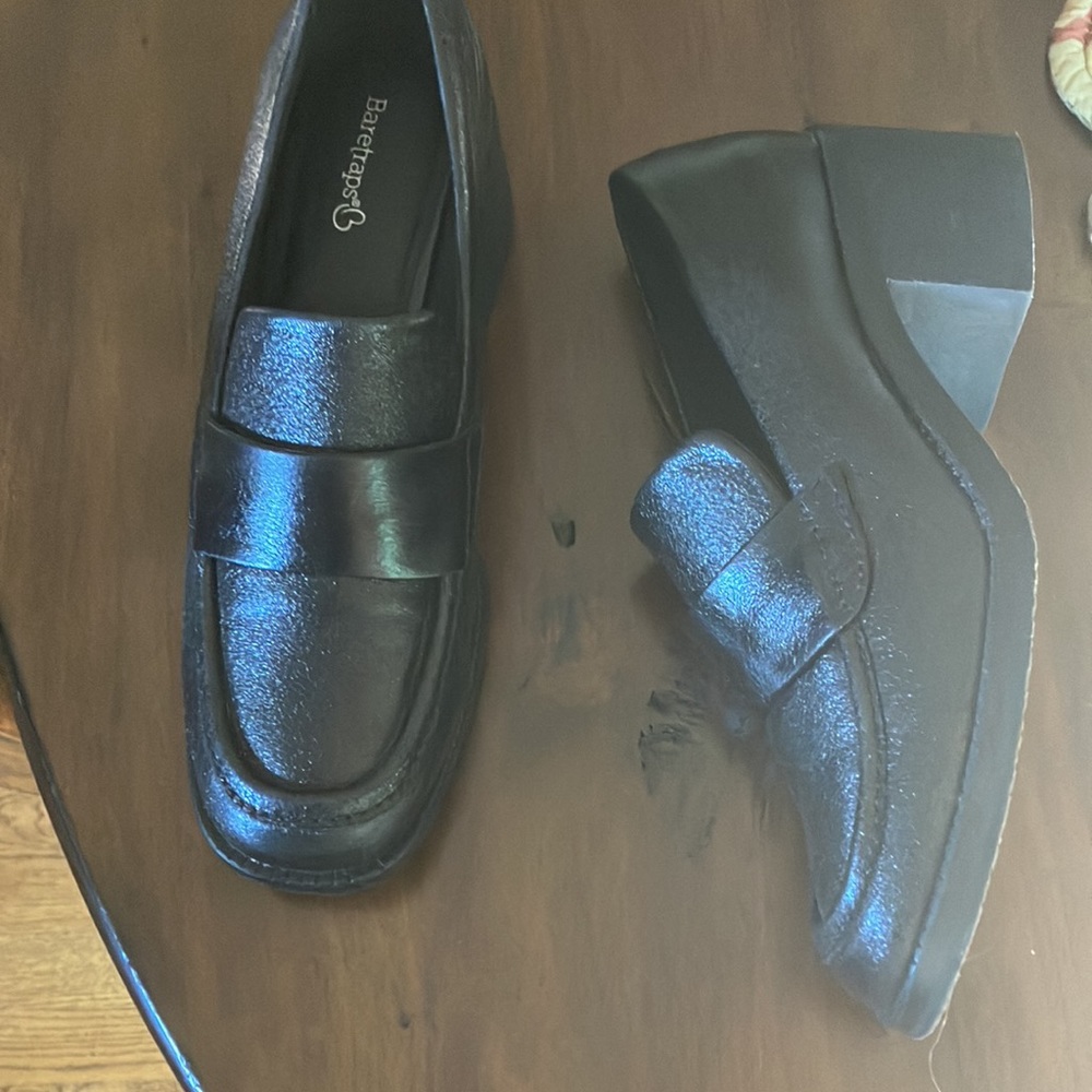 Baretrap black loafer excellent condition. Worn once